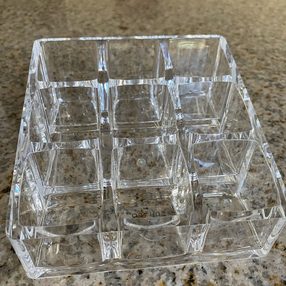 Organization/Make-Up Containers - Picture 4 of 5